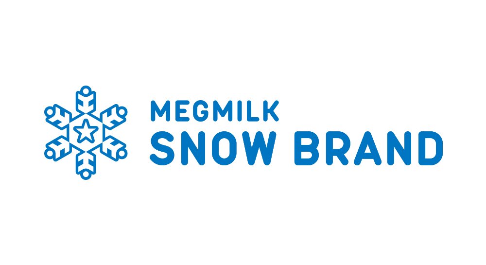 Megmilk Snow Brand dairy products and milk cartons on a retail shelf in Japan
