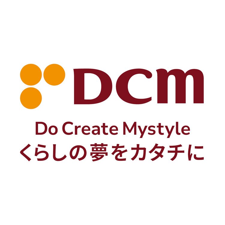 A DCM home-center store exterior with parking lot in Japan