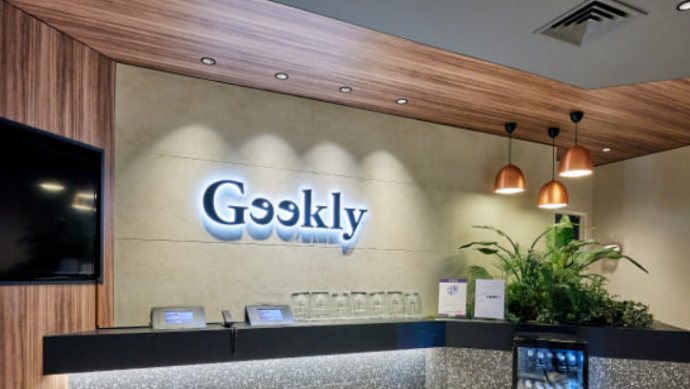 Geekly Inc. office building in Tokyo