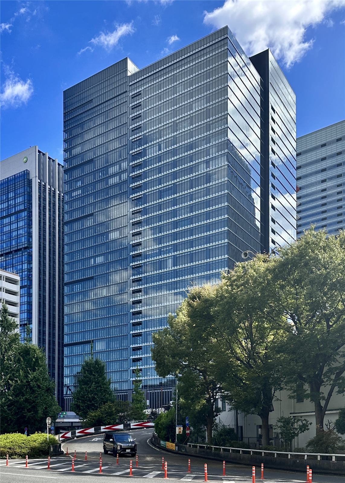 Nomura Research Institute headquarters Yokohama Bayside