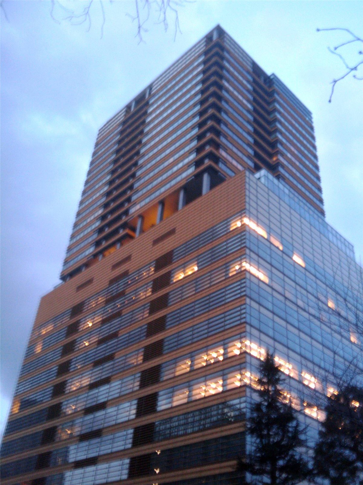 Akasaka Intercity, the Minato, Tokyo office complex housing M3, Inc.'s headquarters