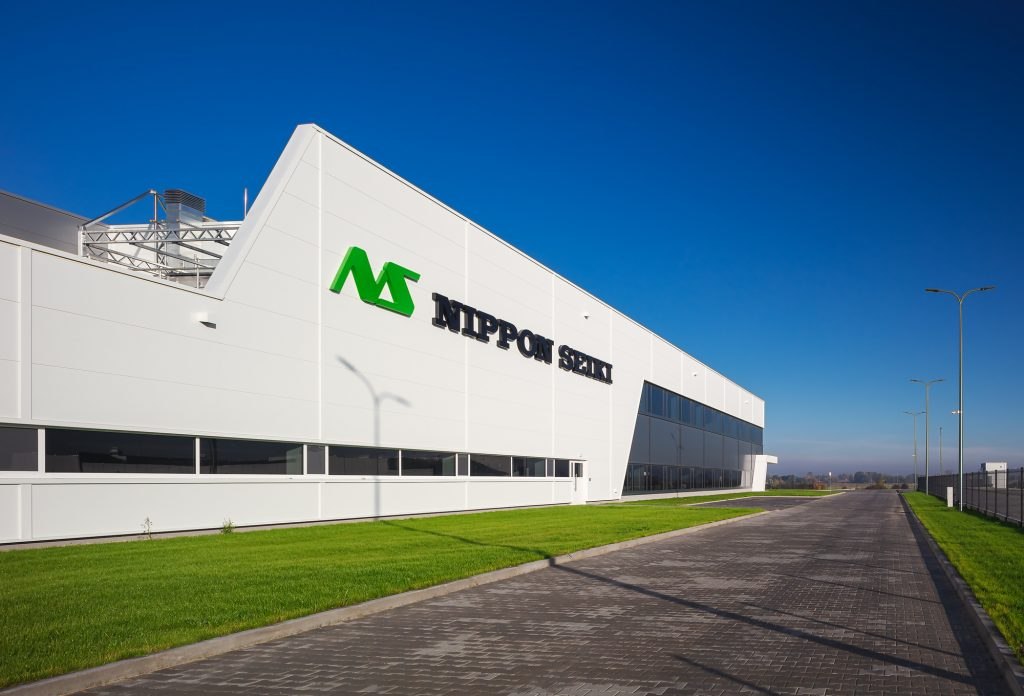 Automotive instrument cluster and head-up display — Nippon Seiki